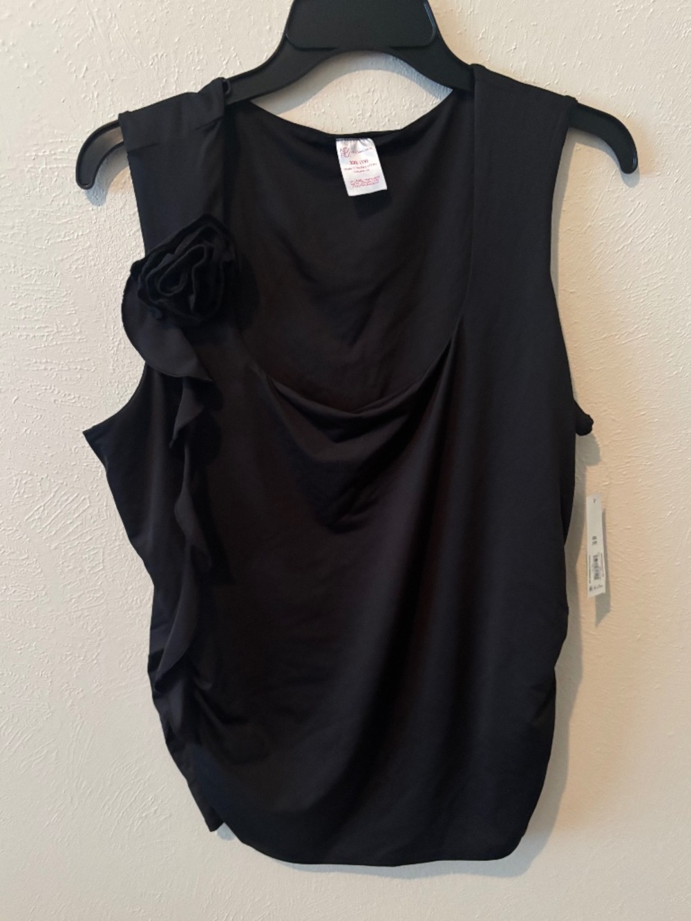 No Boundaries Women's Black Rosette Ruffle Tank Top - Size XXL
